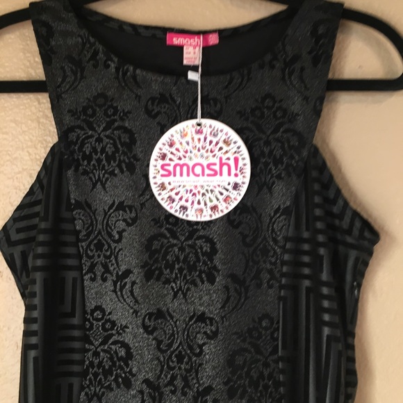 SMASH! Dresses & Skirts - ⬇️$20 SMASH! black sleeveless floral dress Net